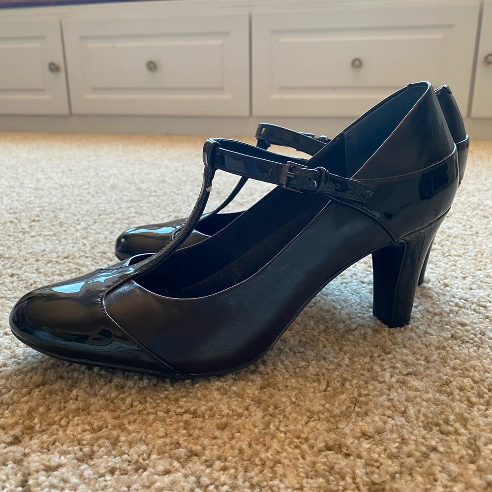 Giani Bernini Black Mary Jane Pumps